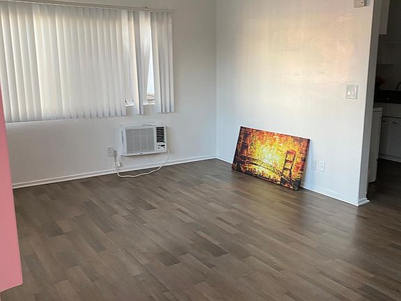 2nd image of 17925 Devonshire St APT 2
