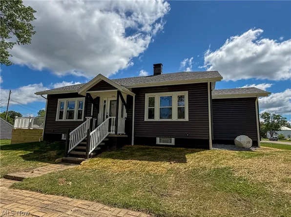 105 E Vermont Ave, Sebring, OH 44672