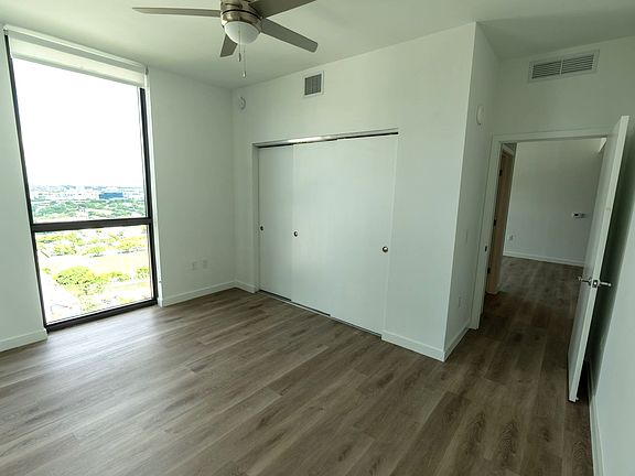 5th image of 1600 NE 1st Ave #1308