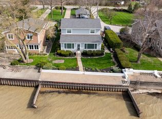 2655 E Sand Rd, Port Clinton, OH 43452