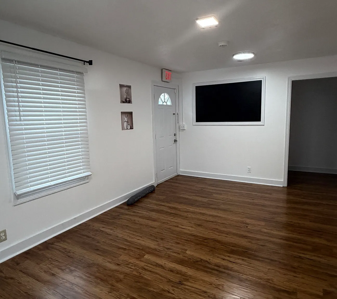 1 bed, 1.0 bath, 2496 sqft, $1,500 — Photo 2