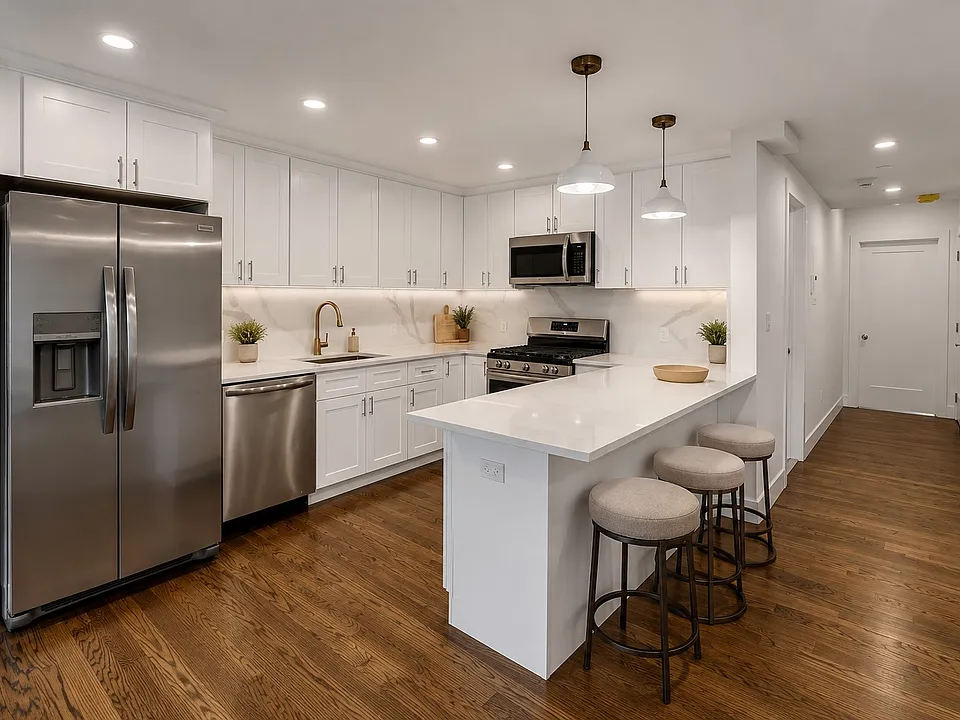1431 Old Northern Blvd #6