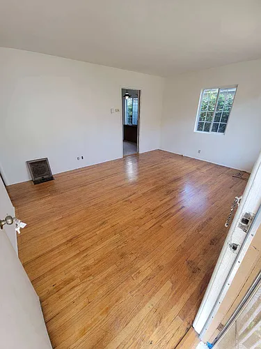 741A W Glenoaks Blvd #A Photo 1
