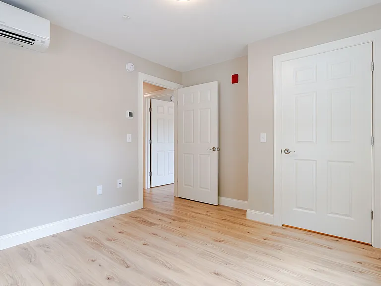 14 Country Club Rd #4 — Photo 13