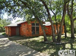 7813 Kramer Ct, Fort Worth, TX 76112