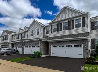 3305 Charleston Dr, Monroe Township, NJ 08831