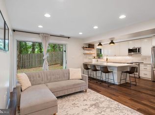 7743 Inversham Dr APT 198, Falls Church, VA 22042