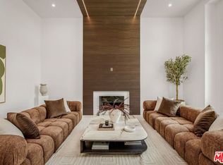 25532 Gaylord Ct, Calabasas, CA 91302