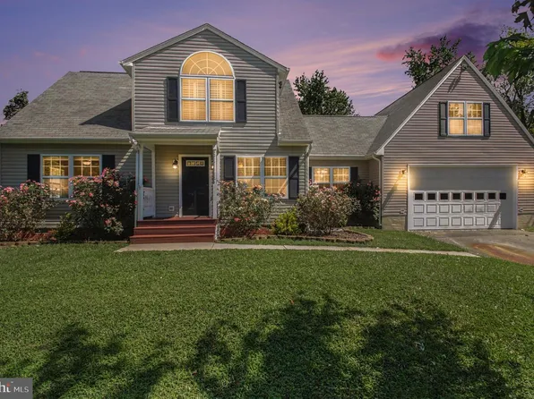1183 Oakland Dr, King George, VA 22485