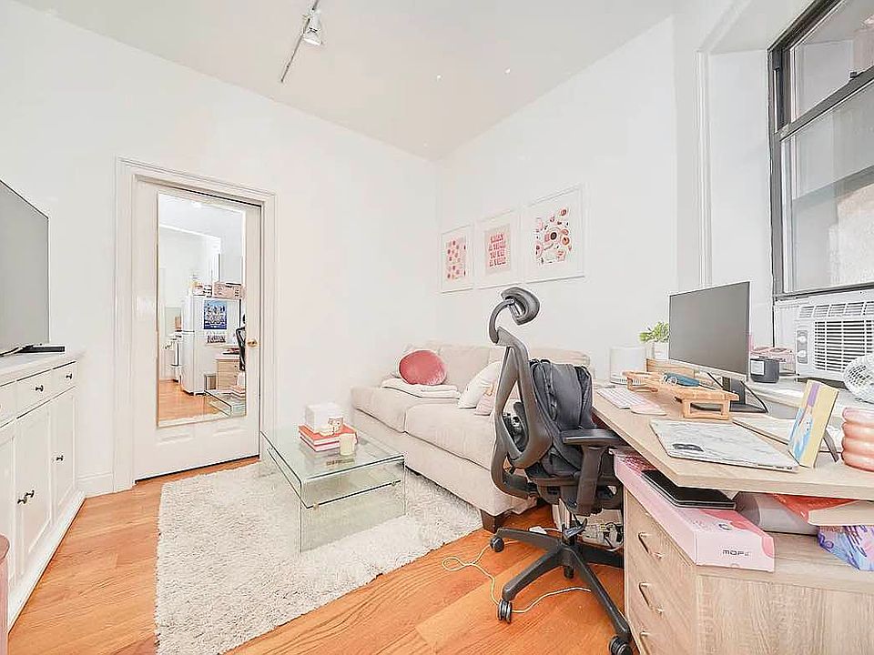 1st image of 172 Mulberry St APT 8A