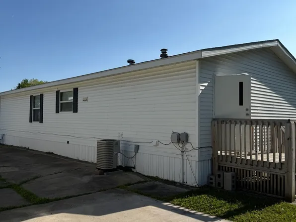 50 Candlelight Dr #50, Chicago Heights, IL 60411