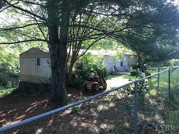 Single-wide on property also