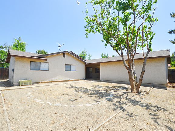 4th image of 2616 Sycamore Dr