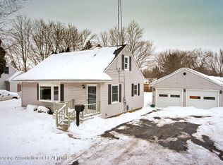 500 W Willoughby Rd, Lansing, MI 48911