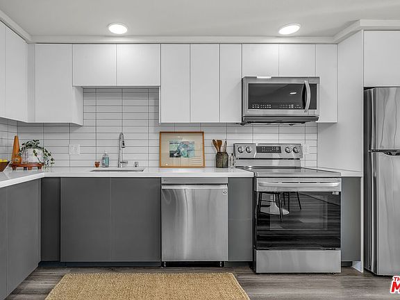 5th image of 3170 W Olympic Blvd #815