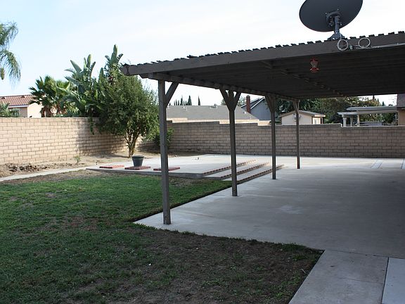 4th image of 2625 S Cucamonga Ave