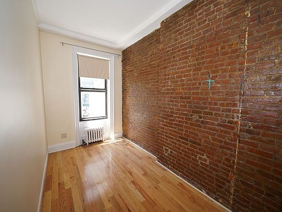 2nd image of 208 E 60th St #3F