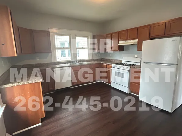 7324 38th Ave, 7324 38th Ave, Kenosha, WI 53142
