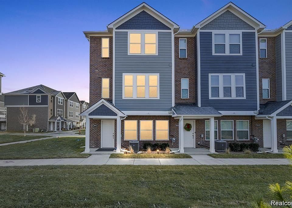 1st image of 5922 Square Lake Ct