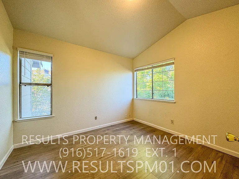 3546 Willard Way — Photo 5