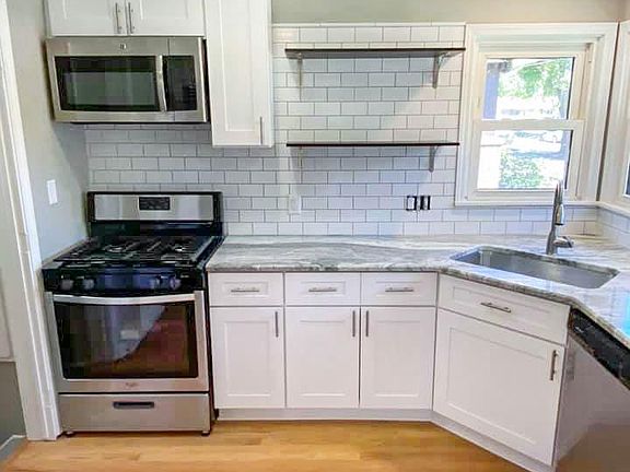5th image of 23851 Condon Ave