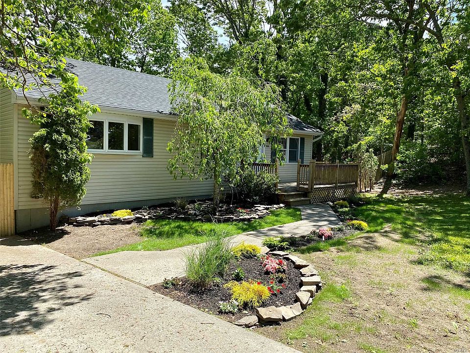 1st image of 566 Birch Hollow Dr