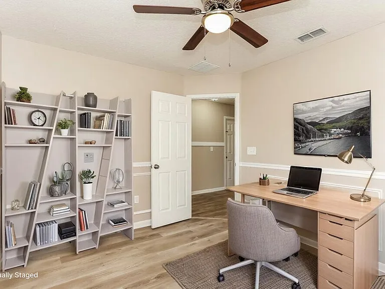 2836 Cross Creek Dr — Photo 15