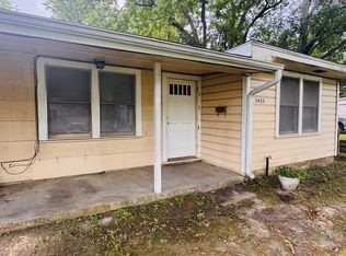 3433 Canal Ave, Groves, TX 77619