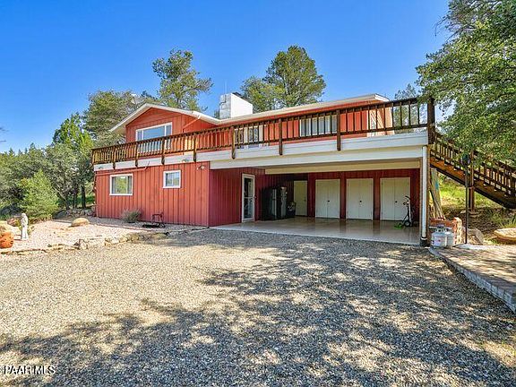 2nd image of 2905 N Williamson Valley Rd