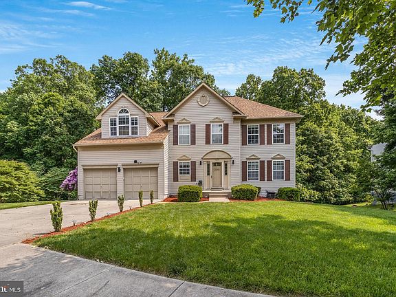 4th image of 8808 Gladeside Dr