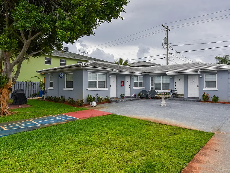 1001 S Federal Hwy — Photo 10