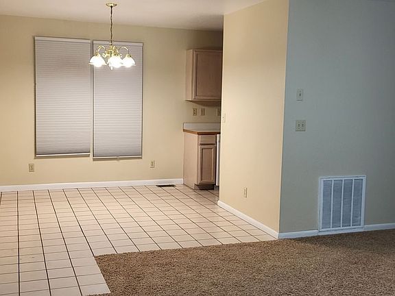 2nd image of 510 N Earling Ave