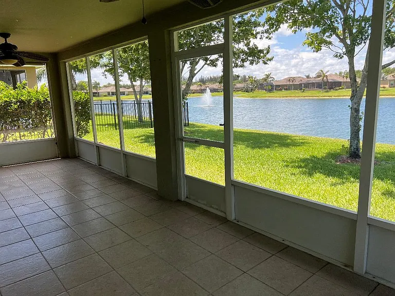 8196 Westfield Cir — Photo 3
