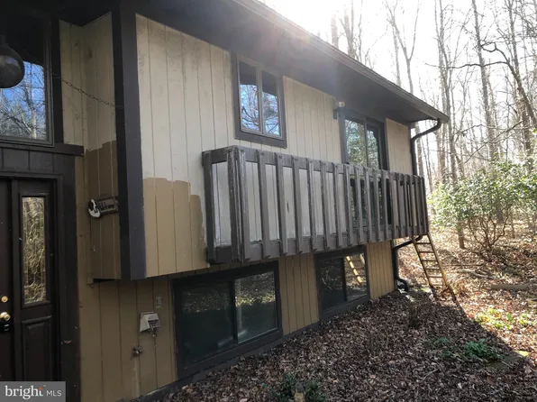 3831 Sunrise Dr, Huntingtown, MD 20639