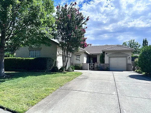 4015 Avellano Dr Photo 1