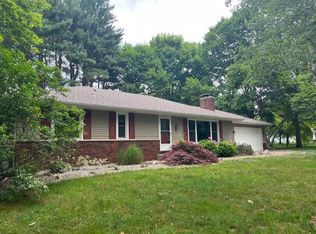 230 W South St, Vicksburg, MI 49097