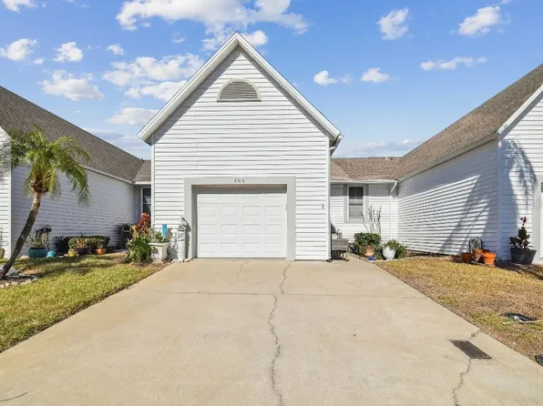 206 Hidden Harbour Dr, Indian Rocks Beach, FL 33785