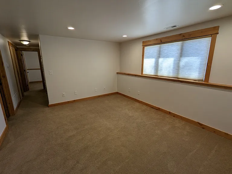 75 Boxwood Dr #B — Photo 5