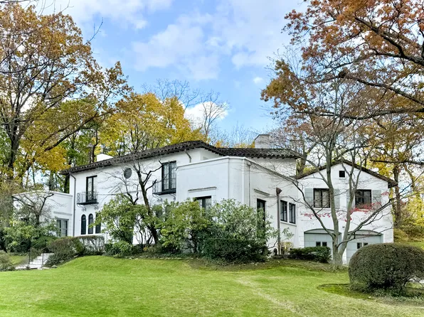 4560 Fieldston Road image 2 of 11