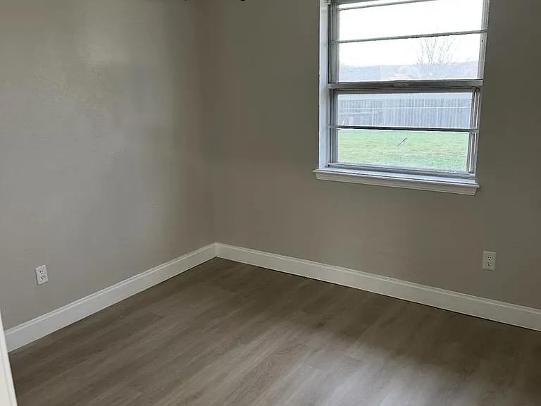 2606 NE Lake Ave — Photo 22