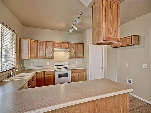 3rd image of 7234 S 40th Ave #2