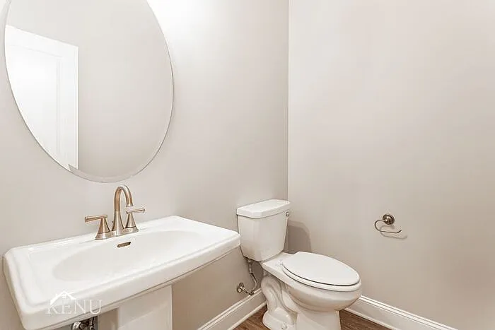 5365 Lynnland Ter — Photo 15
