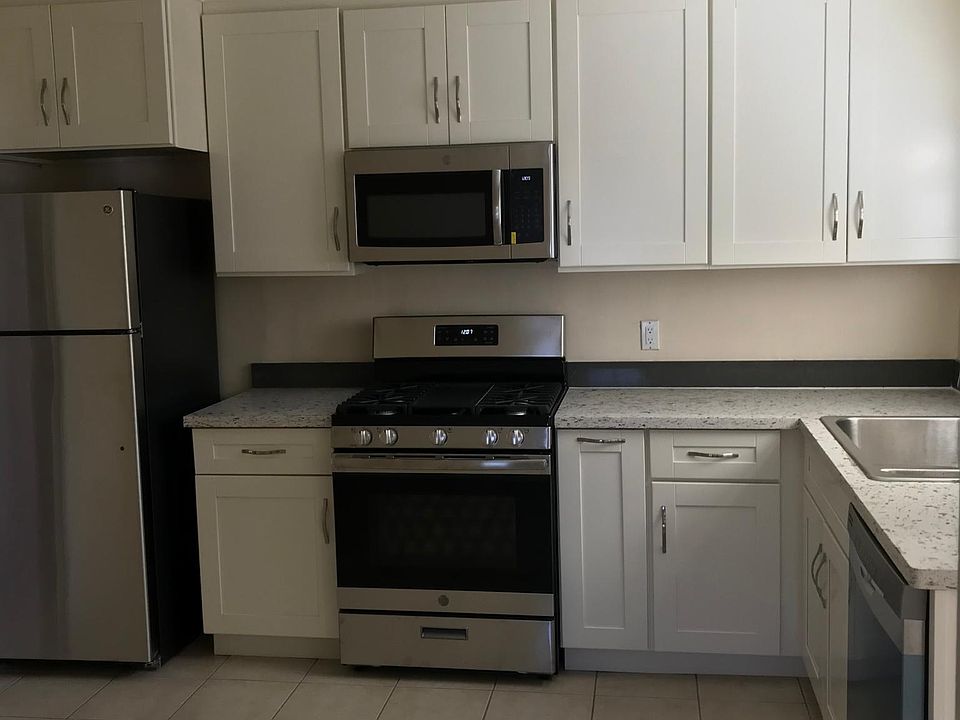 1st image of 344 S Baywood Ave