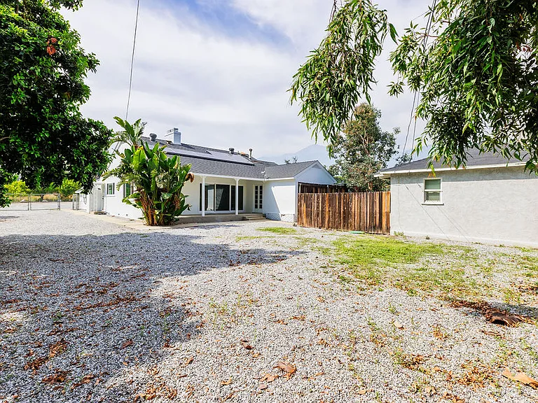 Summit Ln — Photo 19
