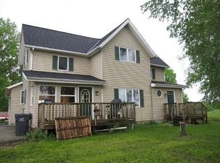 7503 W Waterford Rd, Hartford, WI 53027