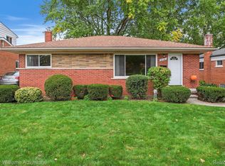 8730 Donna St, Westland, MI 48185