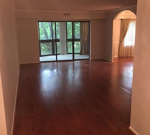 5th image of 8340 Greensboro Dr APT 212
