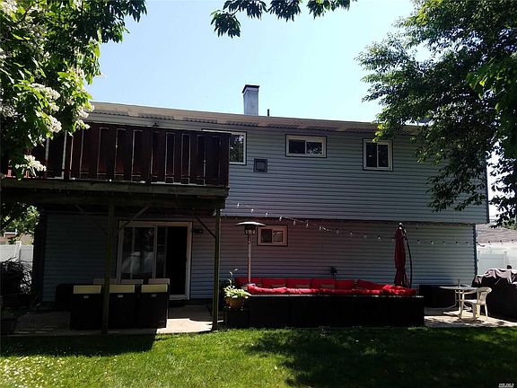 4th image of 104 Spray St