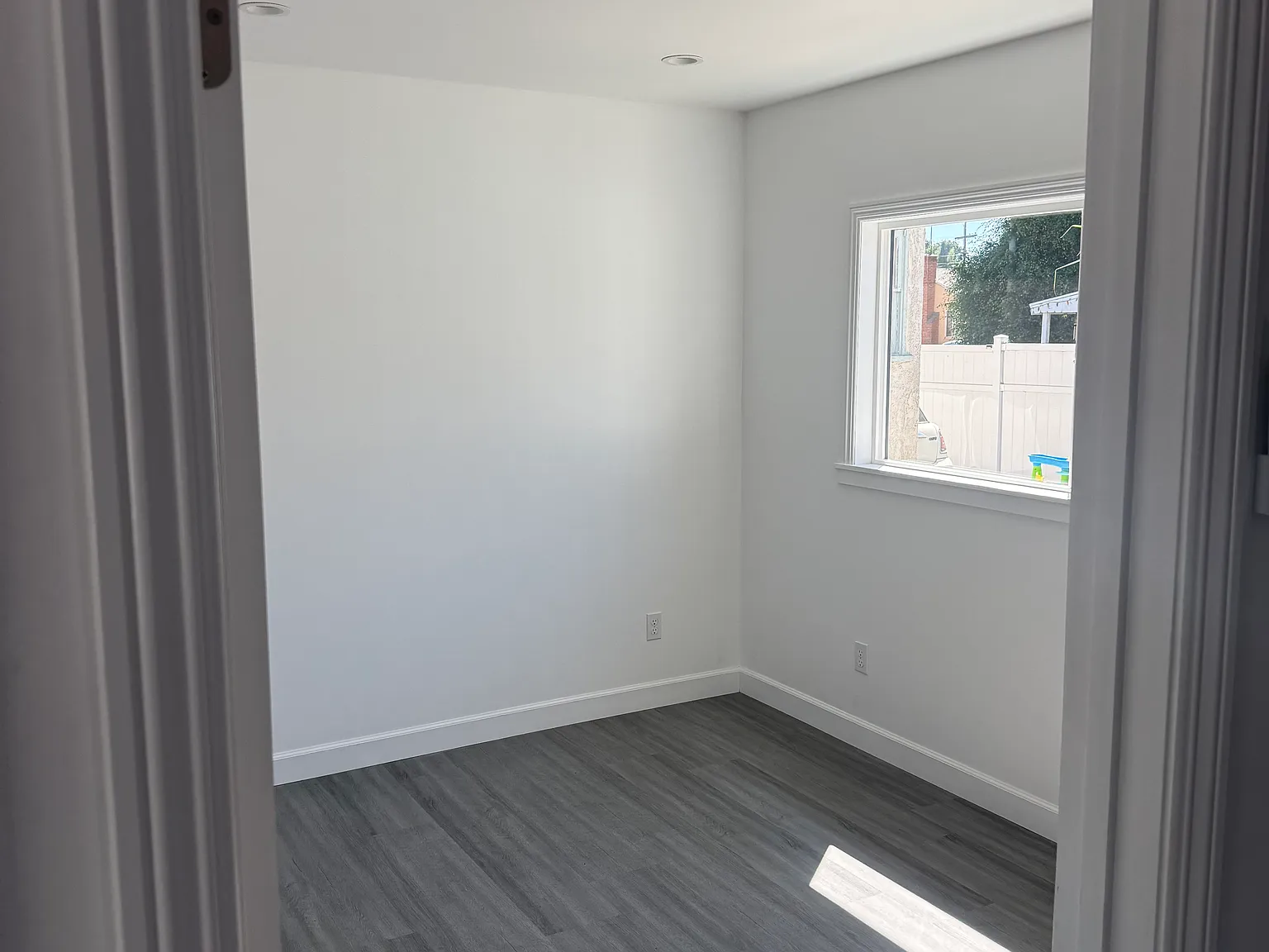 1 bed, 500 sqft, $2,000 — Photo 4