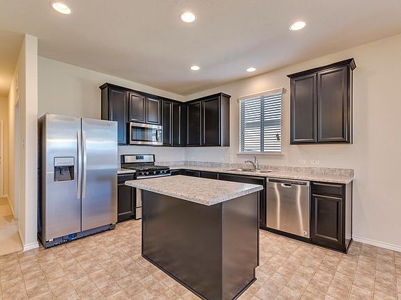 2nd image of 137 Carlina Loop
